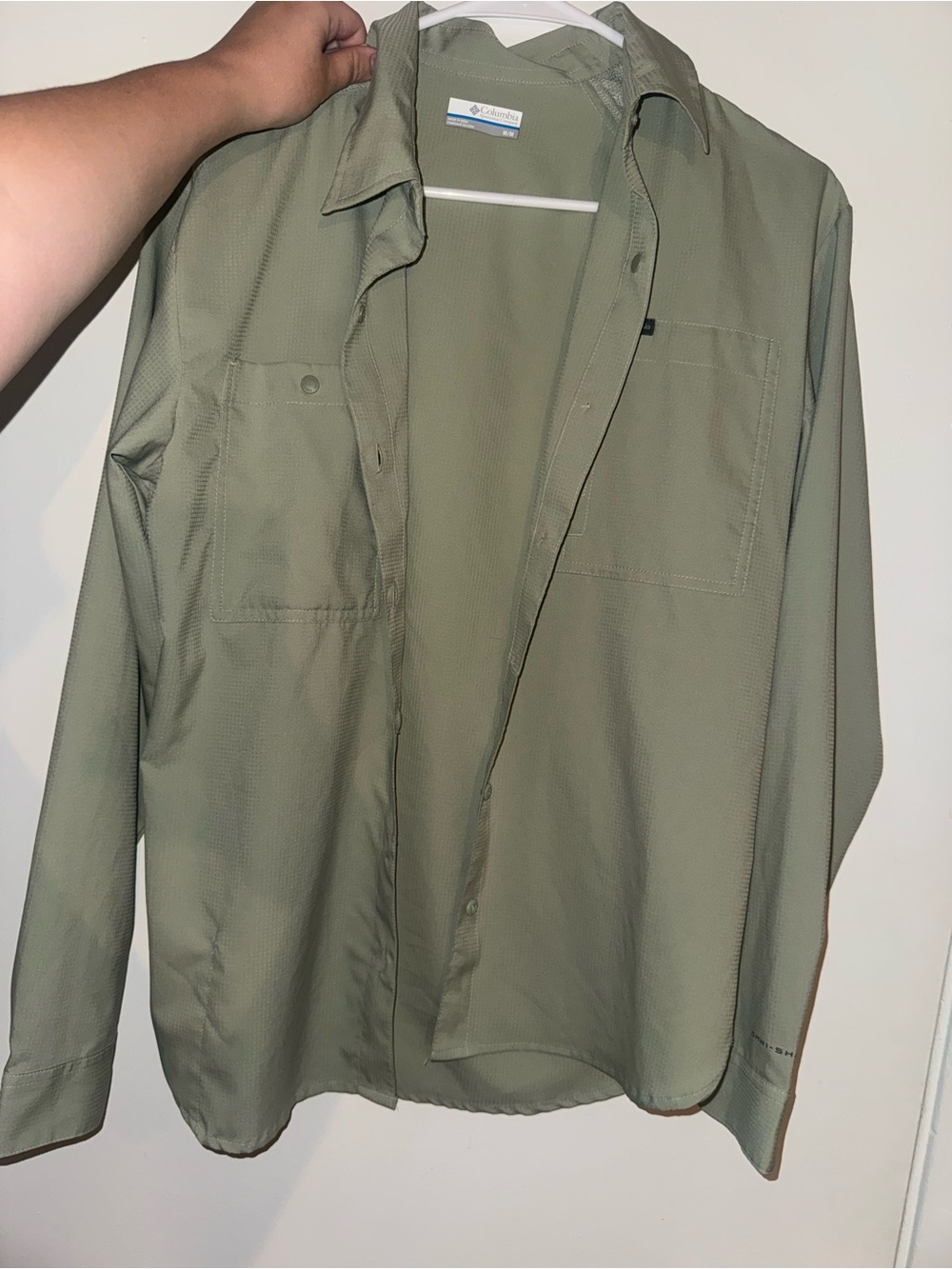 Columbia Olive Green Button-Front Lightweight Shirt
